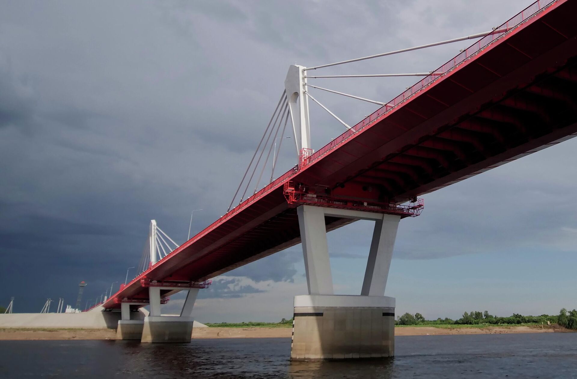 Most koji povezuje Rusiju i Kinu preko reke Amur - Sputnik Srbija, 1920, 14.08.2022