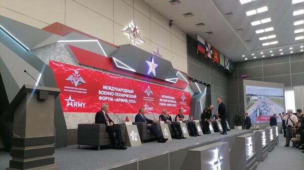 Plenarna sednica uoči velike izložbe naoružanja „Armija-2022“ u Rusiji - Sputnik Srbija