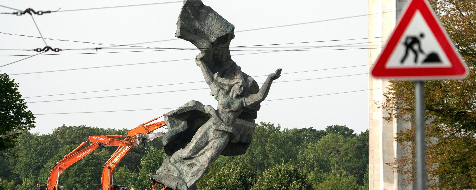 Рушење споменика Ослободиоцима Риге - Sputnik Србија, 1920, 24.08.2022