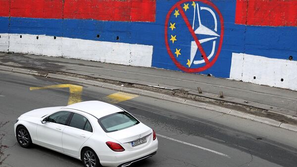 Mural protiv NATO i EU u Beogradu - Sputnik Srbija