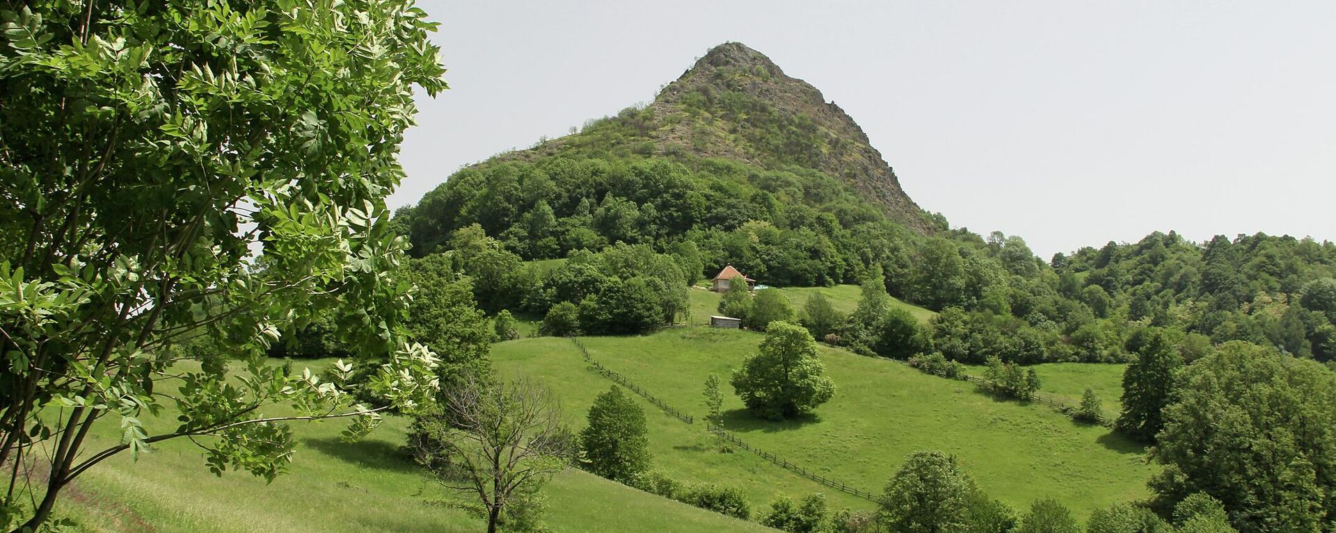 Vrh Ostrvica na planini Rudnik - Sputnik Srbija, 1920, 01.09.2022