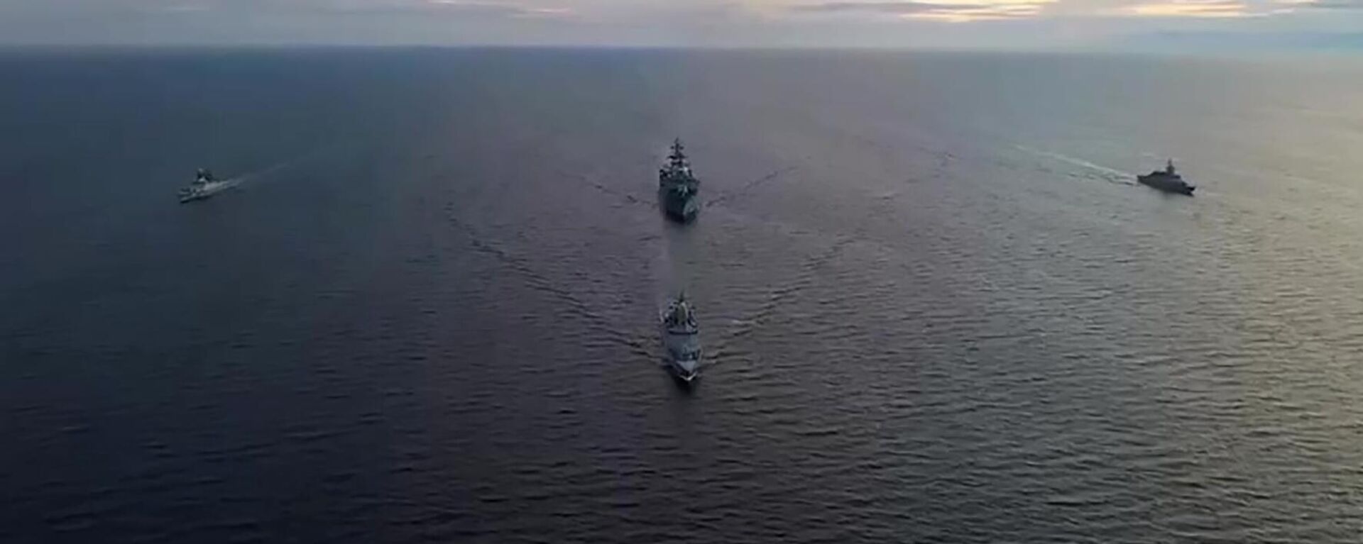 Ruski i kineski vojni brodovi u Japanskom moru tokom vežbi Vostok 2022 - Sputnik Srbija, 1920, 03.09.2022