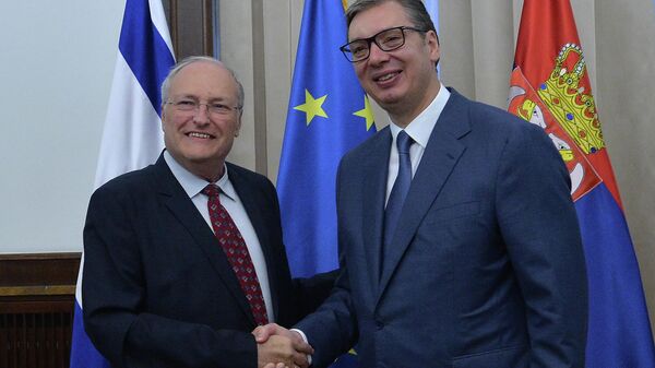 Predsednik Republike Srbije Aleksandar Vučić razgovarao je danas sa direktorom Centra Simon Vizental Efraimom Zurofom - Sputnik Srbija