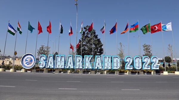 Zastave država-učesnica Samita ŠOS u Samarkandu - Sputnik Srbija