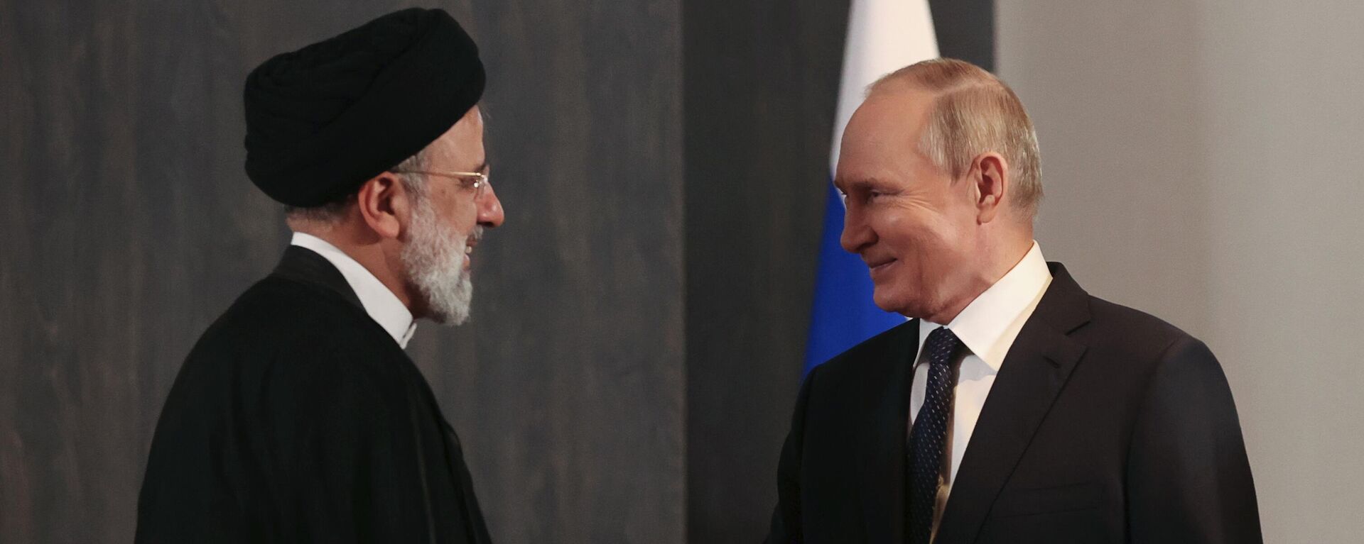 Predesdnik Rusije Vladimir Putin i predsednik Irana Ibrahim Raisi, ŠOS, Samarkande 2022 - Sputnik Srbija, 1920, 26.06.2023