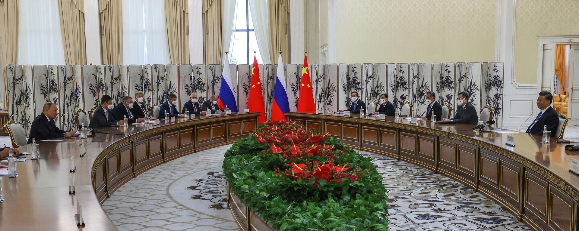 Председник Русије Владимир Путин и председник Кине Си Ђинпинг на састанку у Самарканду - Sputnik Србија, 1920, 16.09.2022