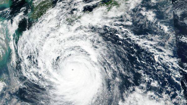 Tajfun Nanmadol iznad Japana - Sputnik Srbija