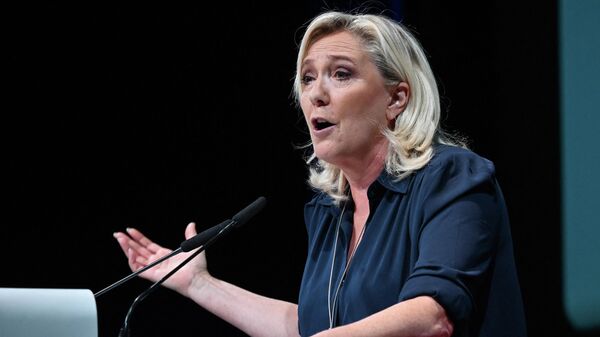 Predsednica francuske partije Nacionalni savez Marin Le Pen - Sputnik Srbija
