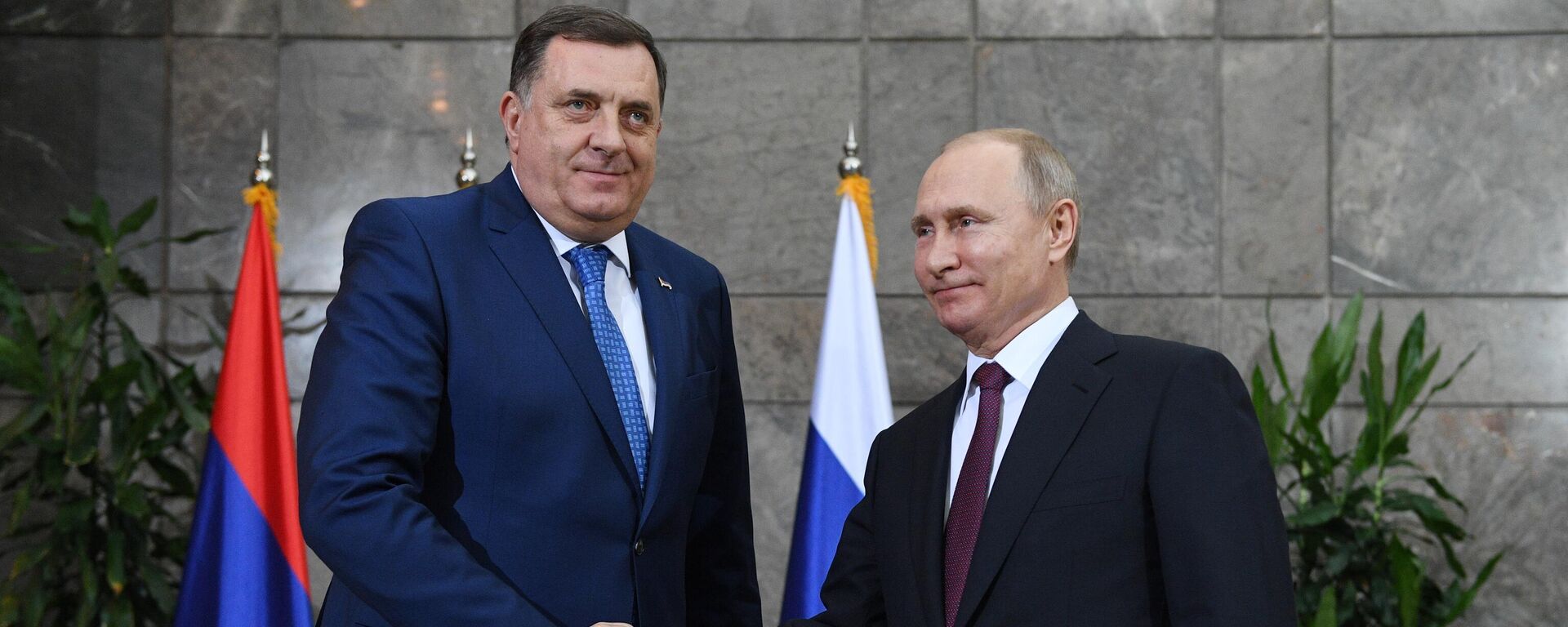 Milorad Dodik i Vladimir Putin - Sputnik Srbija, 1920, 08.01.2023