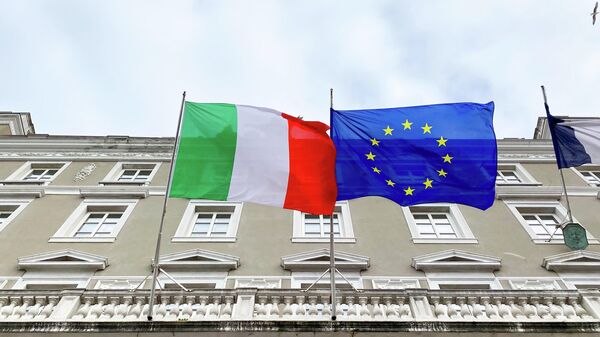 Заставе Италије и ЕУ - Sputnik Србија