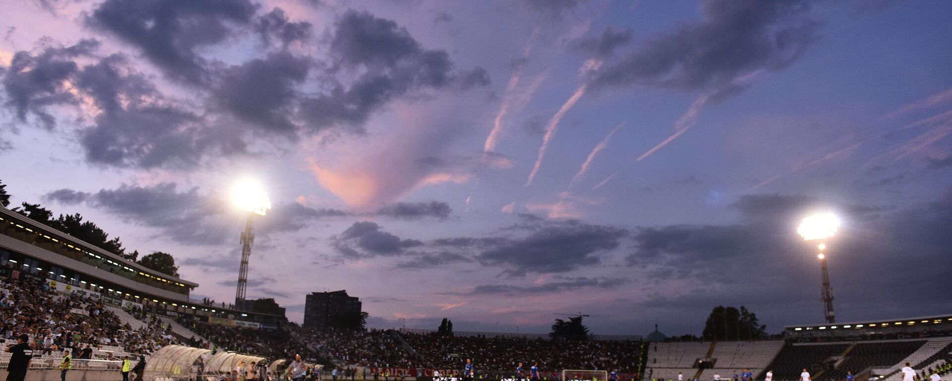 Stadion Partizana u sumrak - Sputnik Srbija, 1920, 28.09.2024