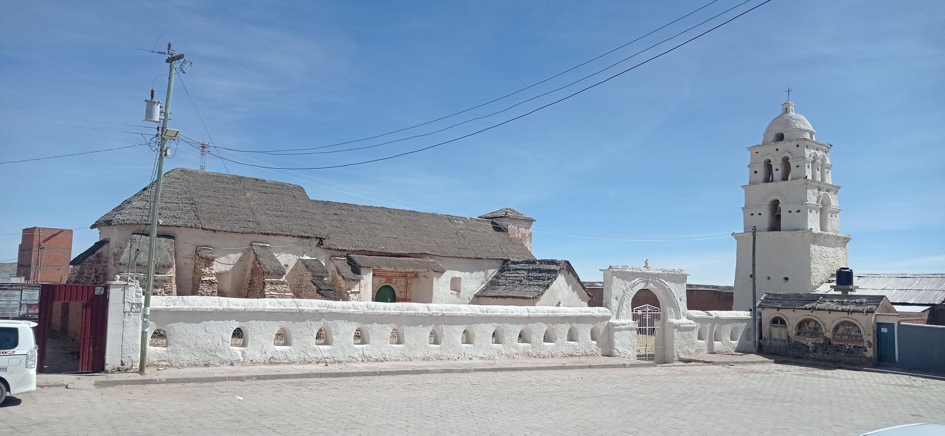 La iglesia de Santiago de Curahuara de Carangas en Oruro - Sputnik Србија, 1920, 27.09.2022