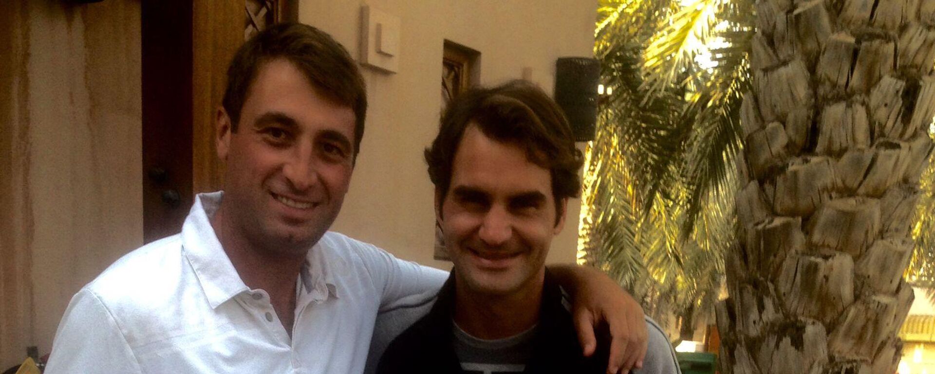 Marko Radovanović i Rodžer Federer prilikom jednog od brojnih susreta u Dubaiju - Sputnik Srbija, 1920, 09.10.2022