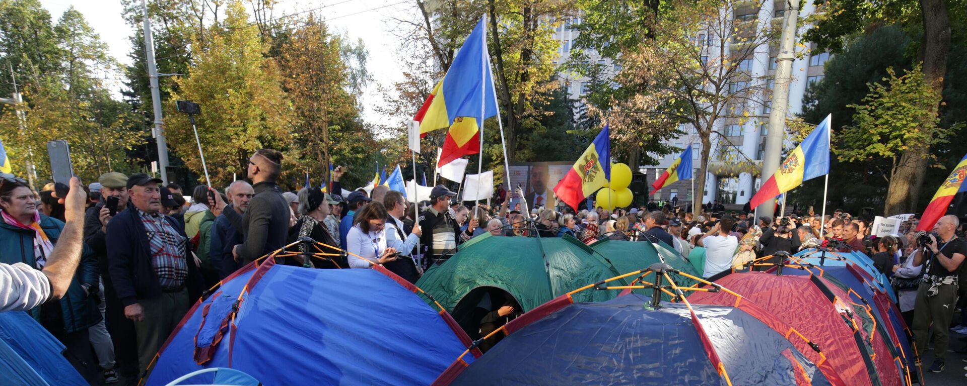Demonstranti i šatori na protestu opozicije u Kišinjevu - Sputnik Srbija, 1920, 09.10.2022