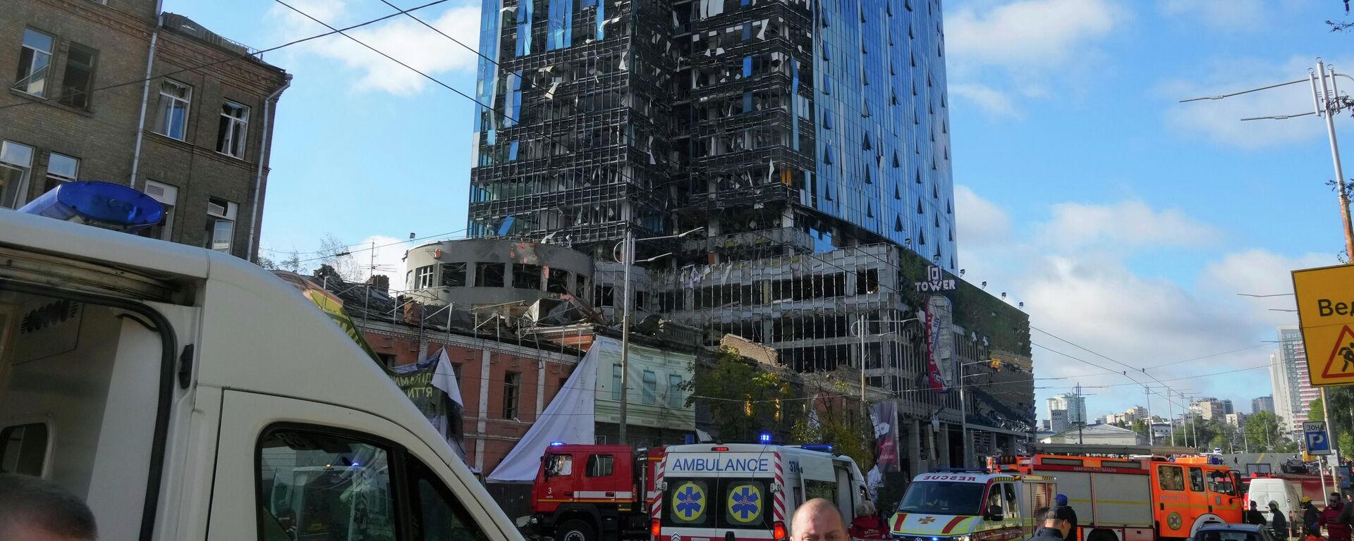 Mестo удара руске ракете у Кијеву - Sputnik Србија, 1920, 10.10.2022