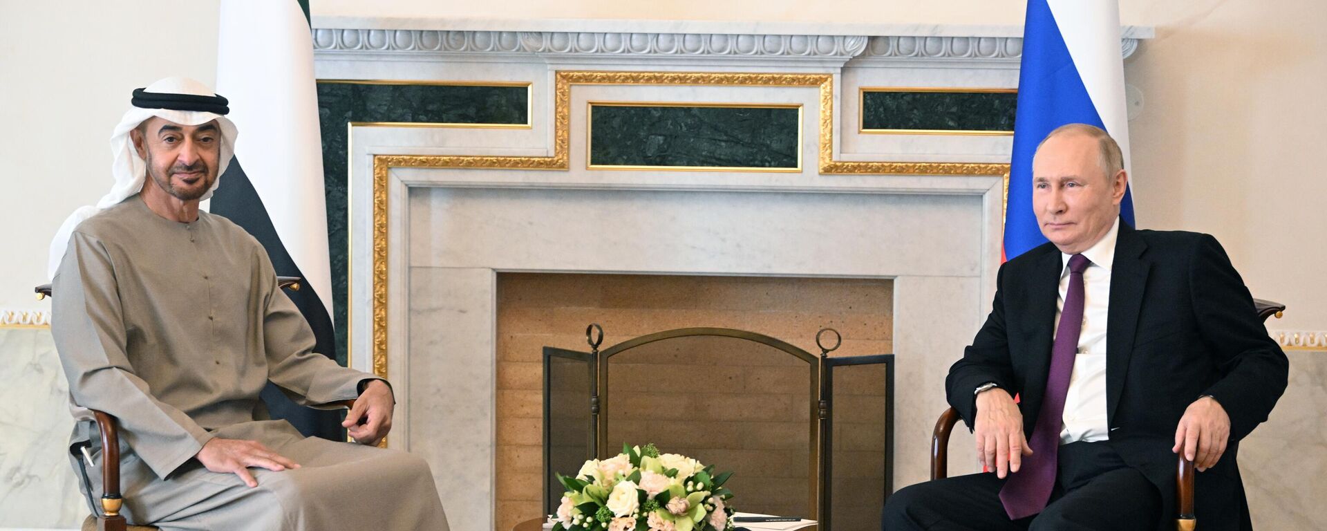 Председник Русије Владимир Путин и председник Уједињених Арапских Емирата Мухамед бин Зајед ел Нахјан - Sputnik Србија, 1920, 11.10.2022