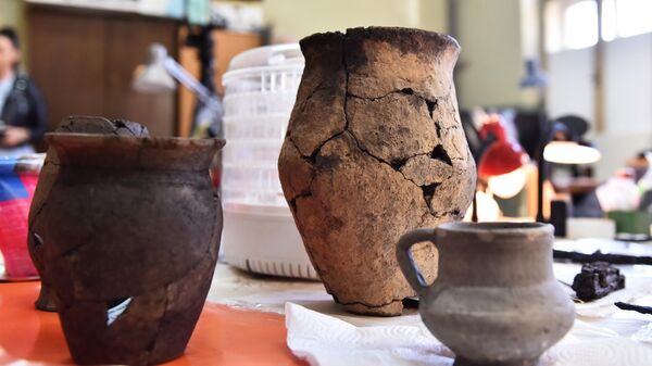 Artefakti pronađeni na arheološkom nalazištu Ciglana – Boronj nadomak Čuruga - Sputnik Srbija