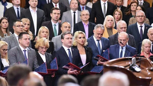 Ministri nove Vlade Srbije polažu zakletvu - Sputnik Srbija