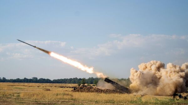 Вишецевни бацач ракета Ураган у зони специјалне војне операције у Украјини. - Sputnik Србија