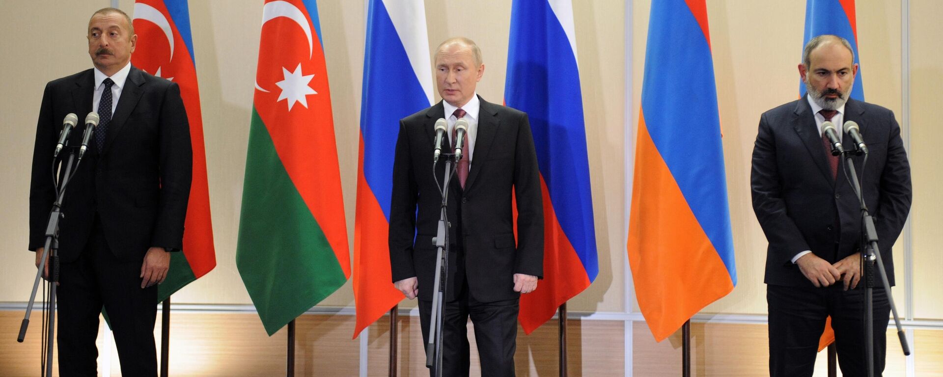 Predsednik Azerbejdžana Ilham Alijev, predsednik Rusije Vladimir Putin i premijer Jermenije Nikol Pašinjan - Sputnik Srbija, 1920, 31.10.2022