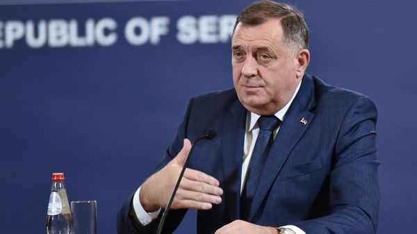 Додик: Амбасадор Немачке или не зна да чита или свесно лаже