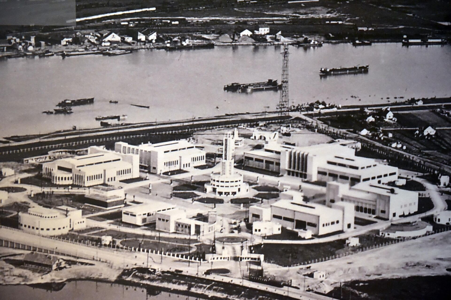 Prvi beogradski sajam, građen kao značajan privredni i trgovački kompleks, po izbijanju Drugog svetskog rata postao je stratište, mesto stravičnog stradanja - Sputnik Srbija, 1920, 08.12.2022