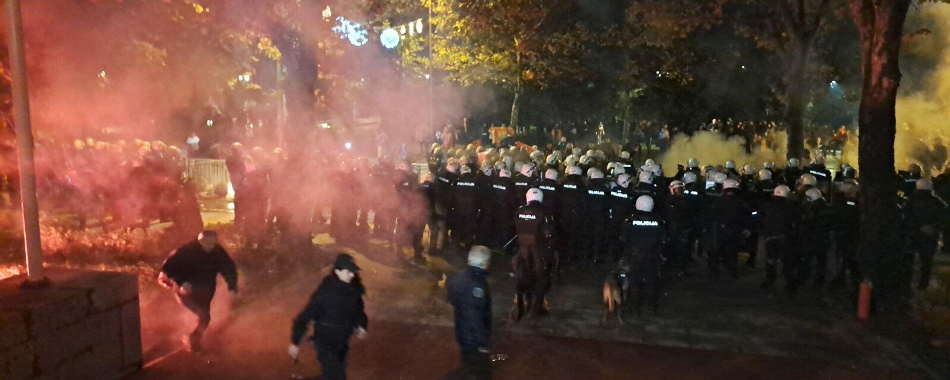 Protesti u Crnoj Gori - Sputnik Srbija, 1920, 12.12.2022