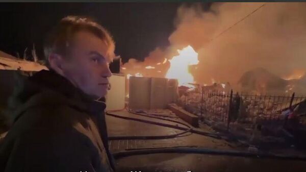 Ljudi iz Donjecka pričaju kako se proširio požar nakon ukrajinskog granatiranja - Sputnik Srbija