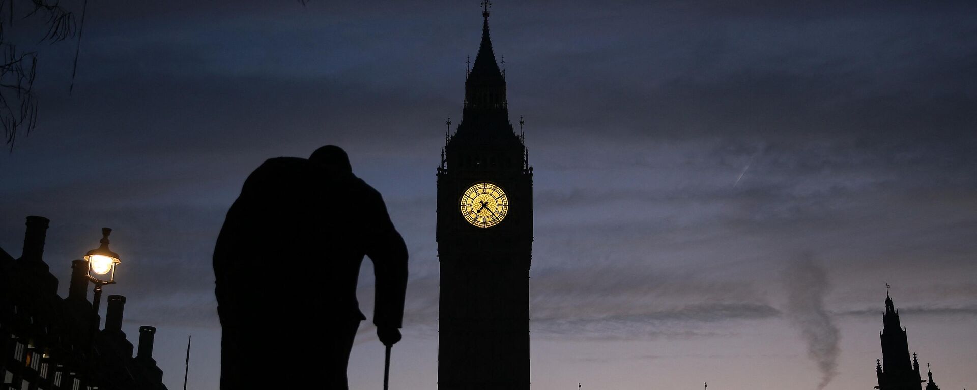 Spomenik Vinstonu Čerčilu u Londonu - Sputnik Srbija, 1920, 07.01.2023