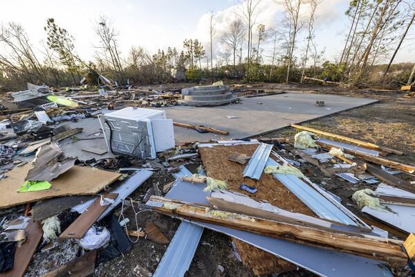 Последице торнада и јаке олује у Алабами - Sputnik Србија