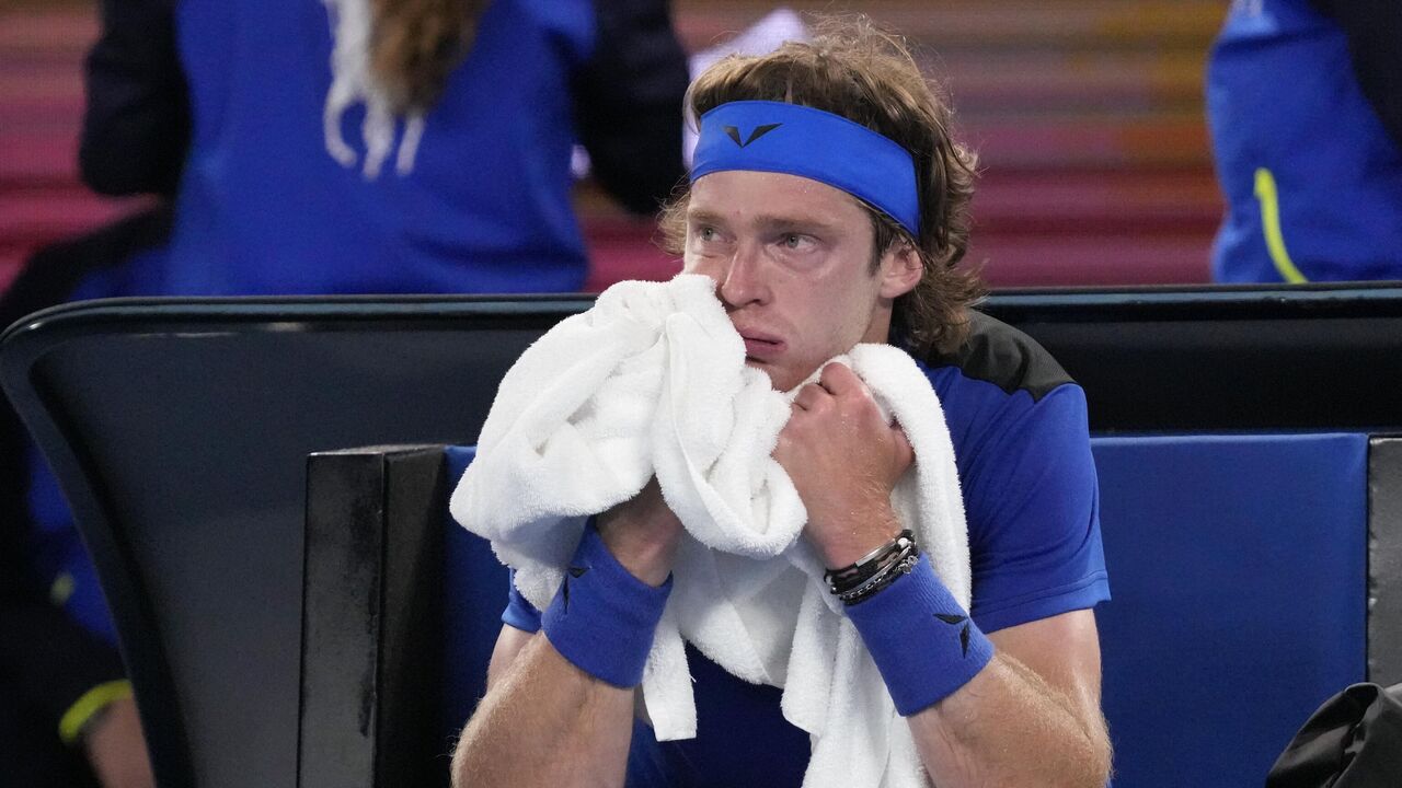 Uživo: Novak Đoković protiv Talona Grikspora za četvrtfinale Dubaija