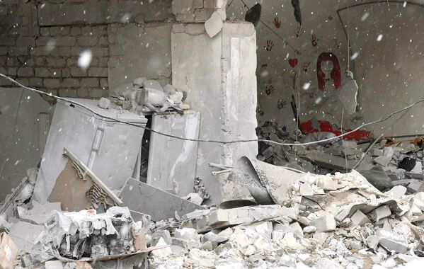 Kancelarija u zgradi okružne bolnice u Novoajdaru u LNR, koju je napala ukrajinska vojska. - Sputnik Srbija