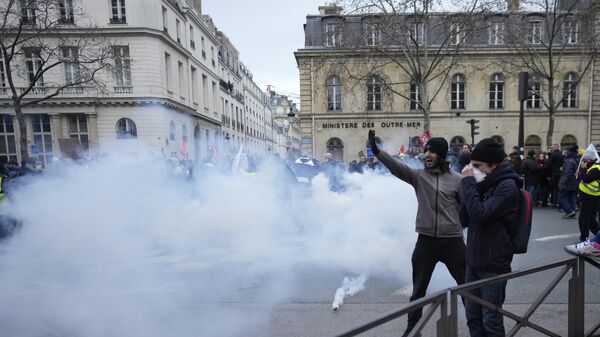 Protesti u Parizu - Sputnik Srbija