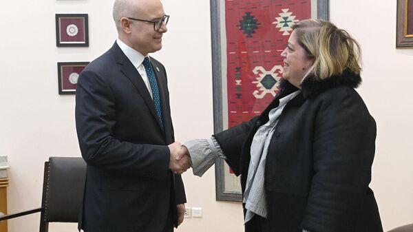 Ministar odbrane Srbije Miloš Vučević razgovarao je danas sa ambasadorkom Republike Grčke Mariom Levanti - Sputnik Srbija