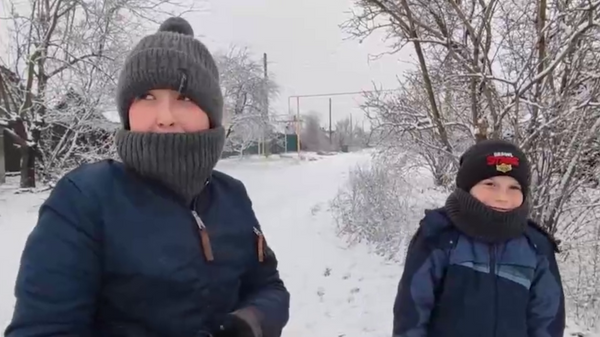 Deca iz Volonovahe pričaju o strahotama rata - Sputnik Srbija
