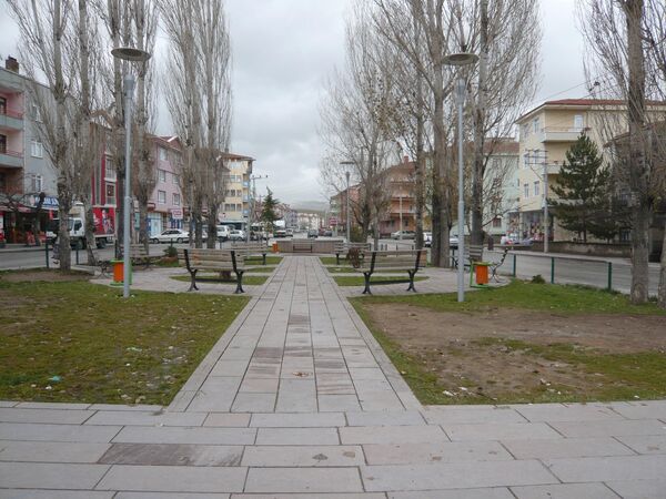 Pogled iz parka Golbaši na ulicu Džemal Gursel - Sputnik Srbija