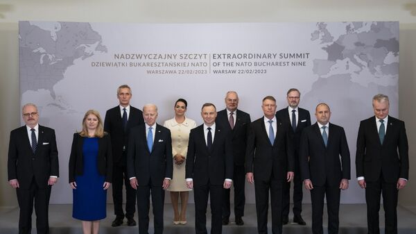 Амерички председник Џозеф Бајден и лидери Букурештанске деветорке на састанку у Варшави - Sputnik Србија