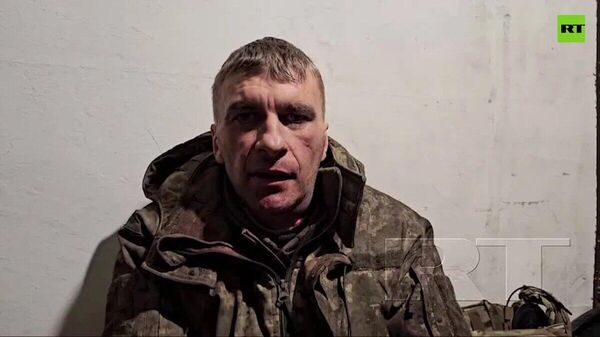 Заробљени украјински војник говори како су се руски војници опходили према њему - Sputnik Србија