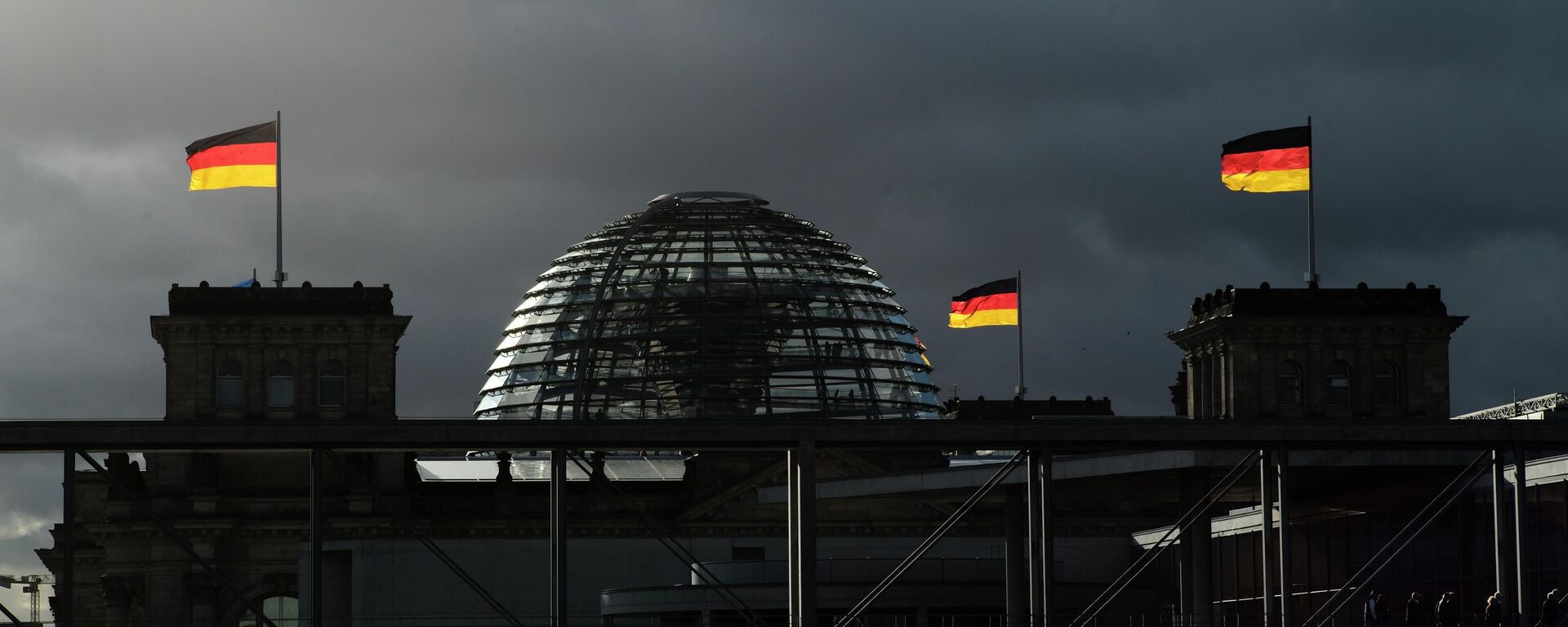Флаги на здании Бундестага в Берлине, Германия - Sputnik Србија, 1920, 25.03.2023