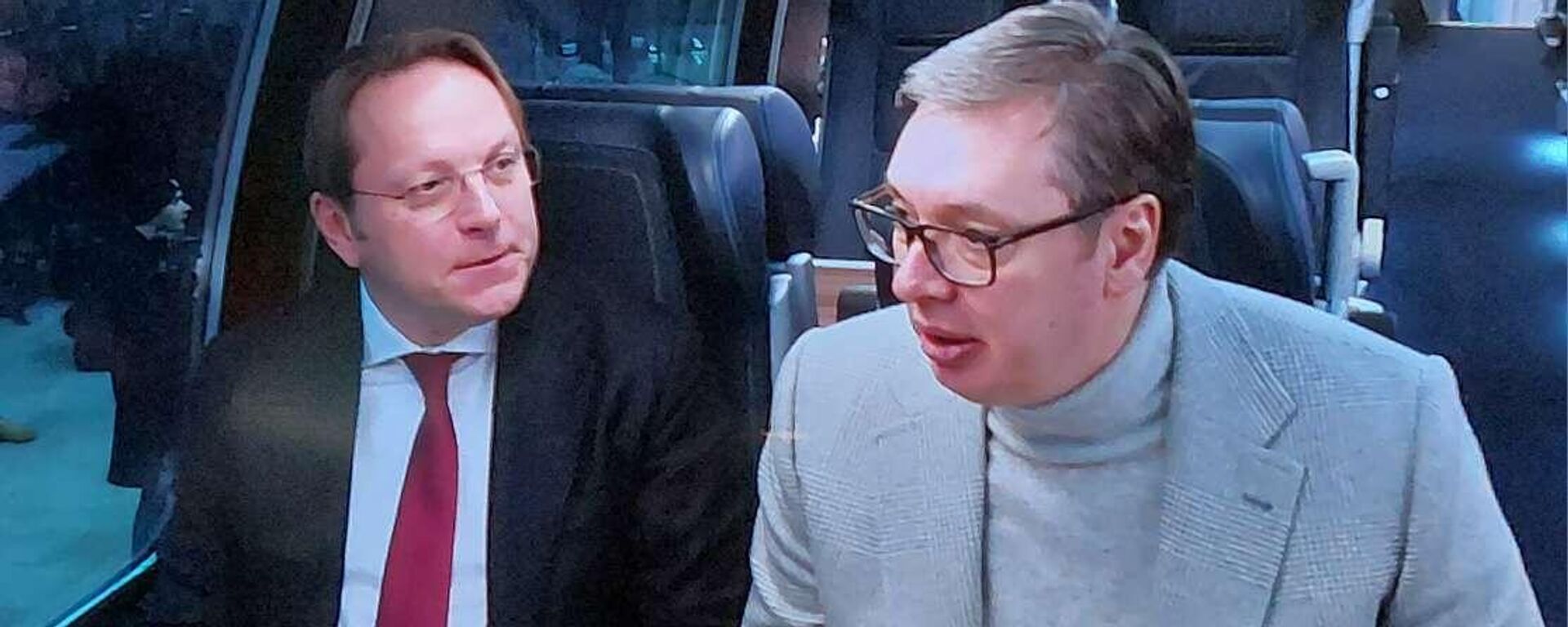 Oliver Varhelji i Aleksandar Vučić - Sputnik Srbija, 1920, 28.02.2023