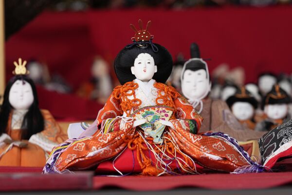 Hina lutke izložene u jednom od japanskih hramova. - Sputnik Srbija