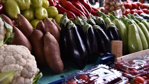 У Србији се уводе обавезни писани уговори за откуп пшенице, млека, поврћа, воћа