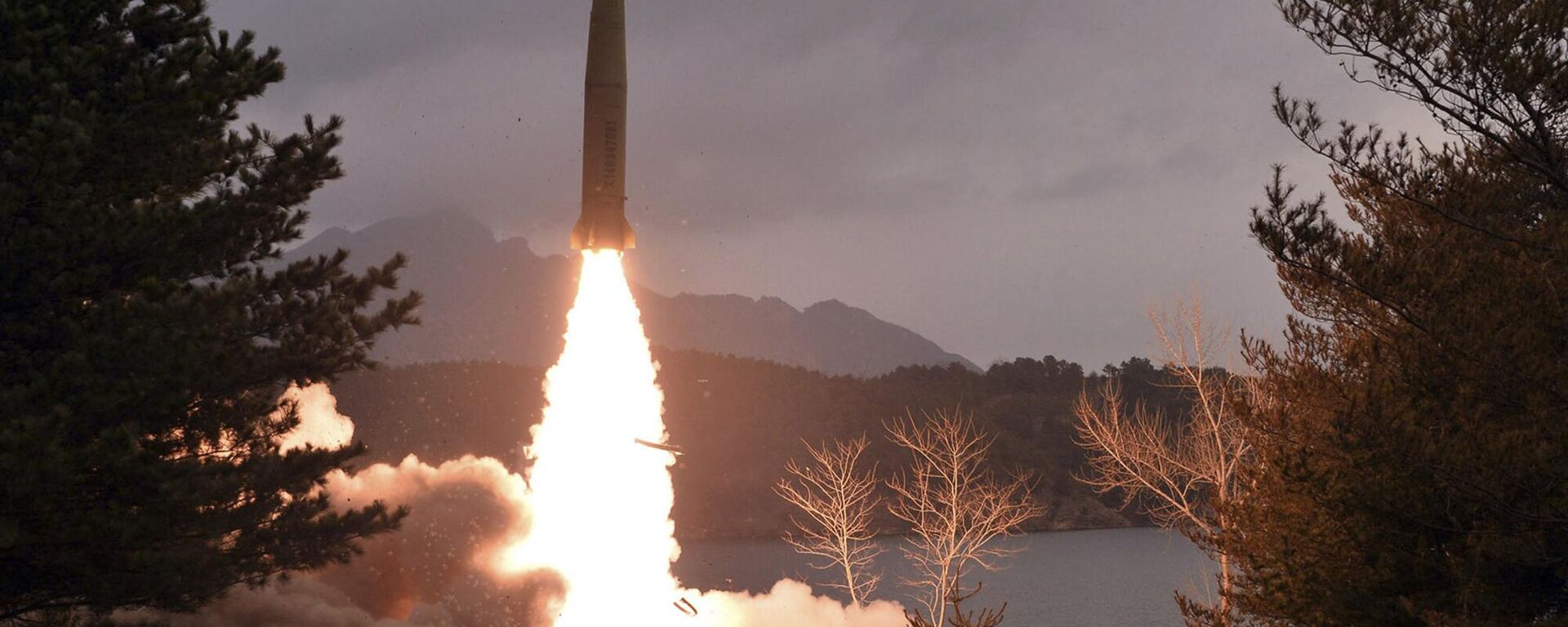 Severna Koreja testirala balističku raketu zemlja-zemlja - Sputnik Srbija, 1920, 15.03.2023