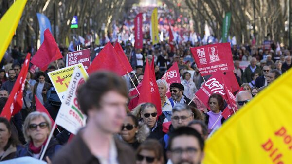 Протест у Португалији за веће плате и ограничење цена - Sputnik Србија