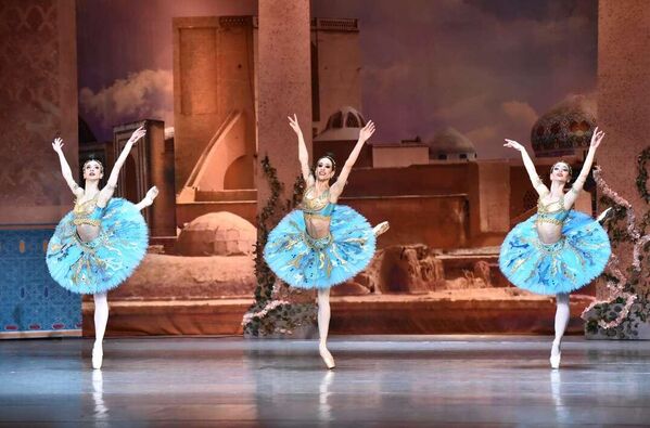 Scena iz predstave Gusar u Narodnom pozorištu - Sputnik Srbija