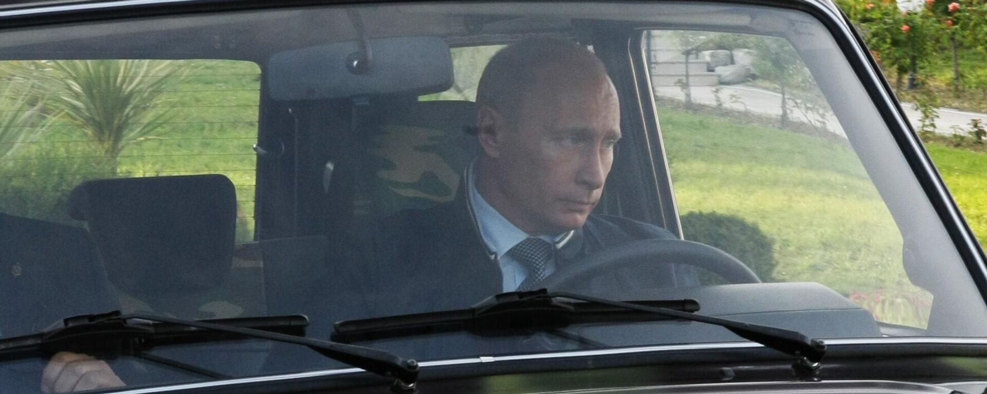 Vladimir Putin vozi Nivu - Sputnik Srbija, 1920, 19.03.2023
