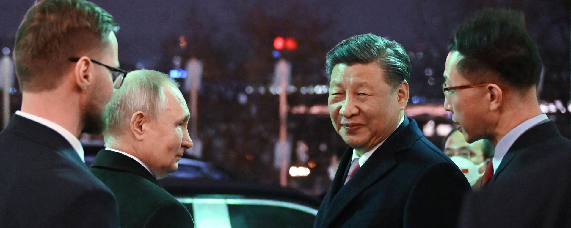 Председник Русије Владимир Путин и кинески лидер Си Ђинпинг - Sputnik Србија, 1920, 22.03.2023