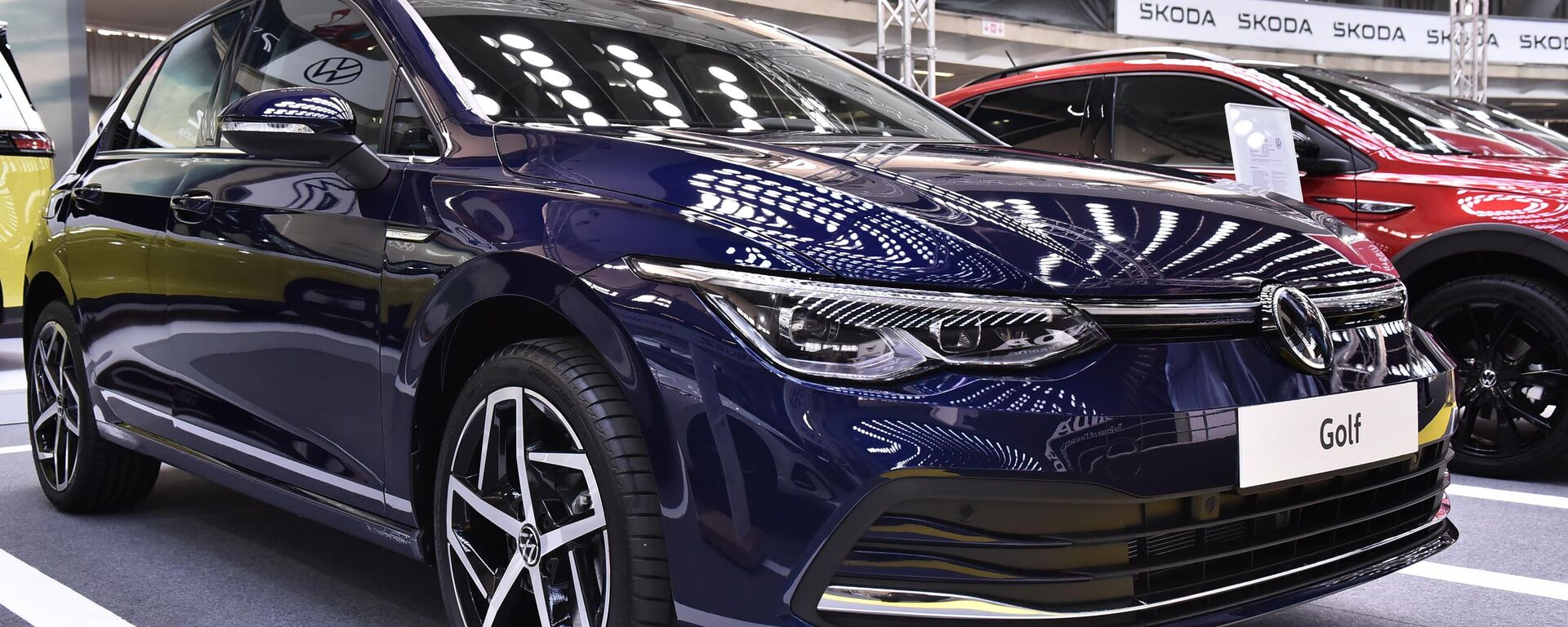 Међународни сајам аутомобила и мотоцикала на Београдском сајму - фолксваген голф - Sputnik Србија, 1920, 10.03.2026