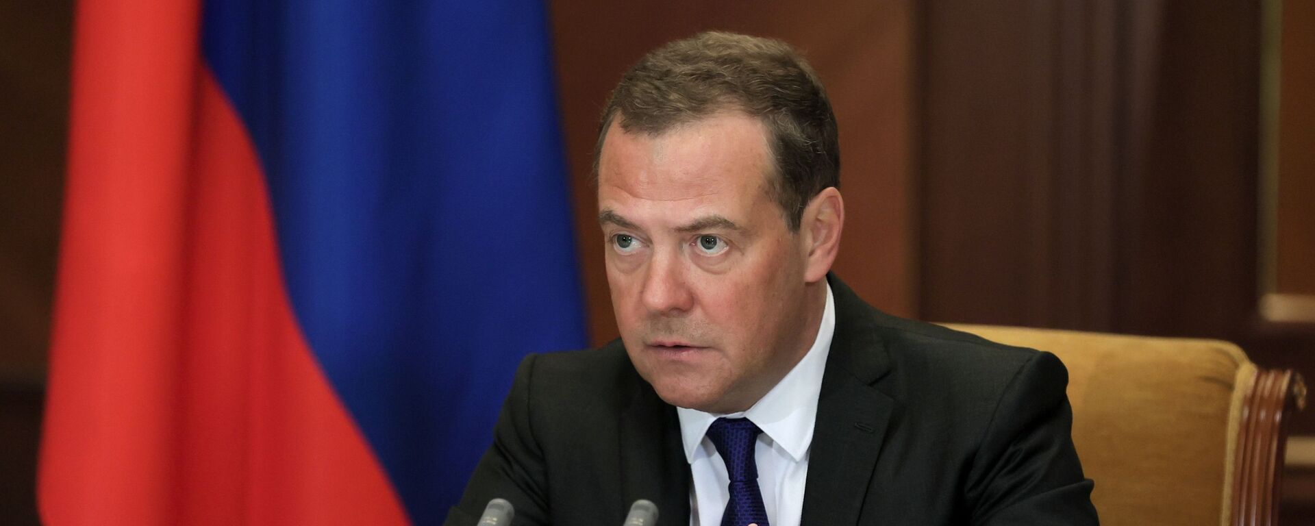 Zamestitelь predsedatelя Soveta bezopasnosti RF Dmitriй Medvedev provodit v režime videokonferencii zasedanie Mežvedomstvennoй komissii Soveta bezopasnosti RF - Sputnik Srbija, 1920, 31.03.2023