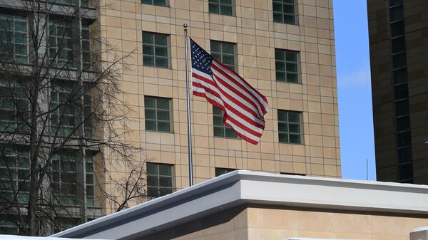 Америчка амбасада у Москви, застава САД - Sputnik Србија